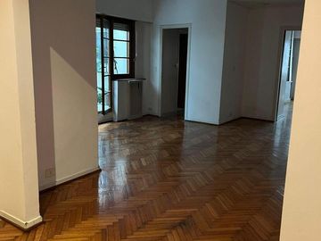 Departamento en Venta 4 ambientes con cochera - Barrancas de Belgrano