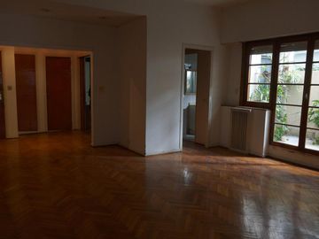 Departamento en Venta 4 ambientes con cochera - Barrancas de Belgrano