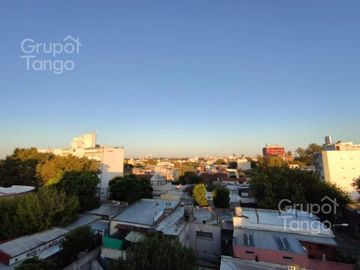 Venta Departamento 2 Ambientes en San Fernando Con Balcón Terraza Con Cochera Parrilla Apto Crédito
