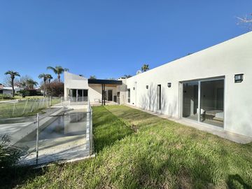 VENTA Casa en Miraflores, Funes Hills