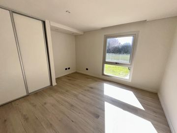 VENTA Casa en Miraflores, Funes Hills