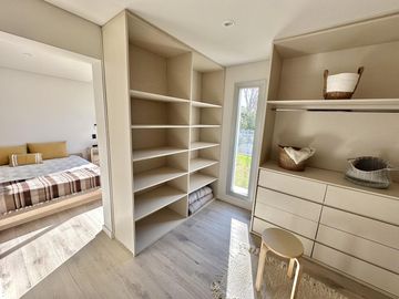 VENTA Casa en Miraflores, Funes Hills