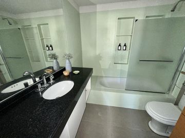 VENTA Casa en Miraflores, Funes Hills