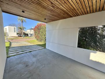 VENTA Casa en Miraflores, Funes Hills