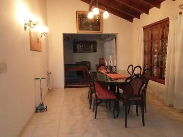 OPORTUNIDAD, Casa de 228m2 en Las Praderas de Lujan