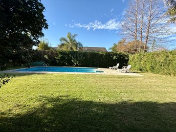 Casa en venta en barrio privado Septiembre