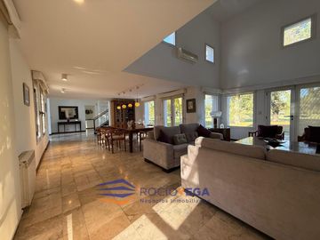 Casa en venta en Country Club Los Cardales Campana