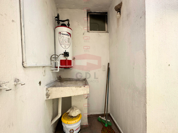 PARQUES DE TESISTÁN CASA EN VENTA