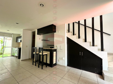 PARQUES DE TESISTÁN CASA EN VENTA