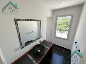 Casa - Los Lagos- Nordelta - Lote 237 - CON RENTA