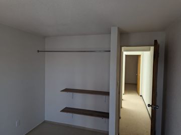 CASA EN VENTA EN FRACCIONAMIENTO LOS HÉROES.