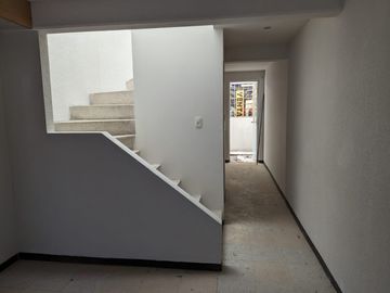 CASA EN VENTA EN FRACCIONAMIENTO LOS HÉROES.