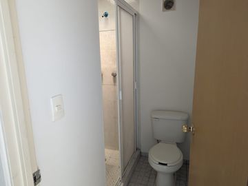 CASA EN VENTA EN FRACCIONAMIENTO LOS HÉROES.