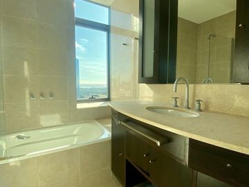 Departamento en Puerto Madero tres ambientes con excelente vista - Apto Crédito