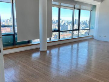 Departamento en Puerto Madero tres ambientes con excelente vista - Apto Crédito