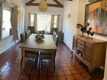 CASA EN VENTA EN LAS PRADERAS - LUJAN
