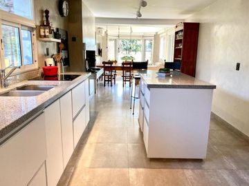 CASA EN VENTA EN LAS PRADERAS - LUJAN