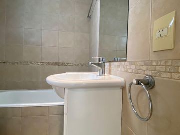 Departamento en venta en Jardines De San Isidro III, San Isidro - 2 Ambientes