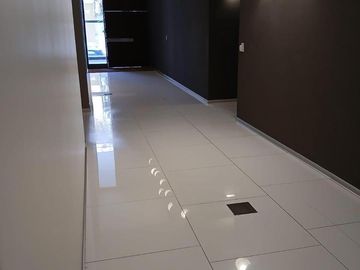 Excelente 2 ambientes muy amplio con cochera fija - Edificio Green Tower