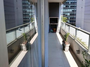 Excelente 2 ambientes muy amplio con cochera fija - Edificio Green Tower