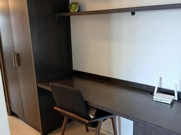 Excelente 2 ambientes muy amplio con cochera fija - Edificio Green Tower