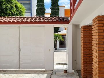 CASA EN VENTA IDEAL PARA OFICINA