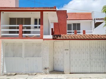 CASA EN VENTA IDEAL PARA OFICINA