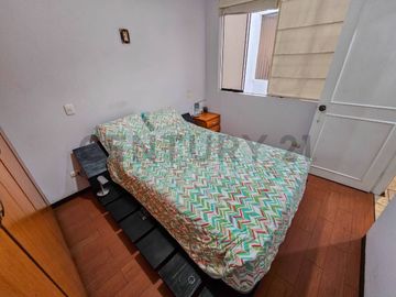 ¡Oportunidad única en La Perla, límite con San Miguel!