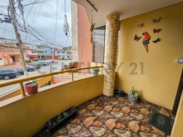 ¡Oportunidad única en La Perla, límite con San Miguel!