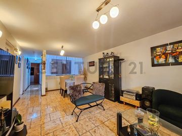 ¡Oportunidad única en La Perla, límite con San Miguel!