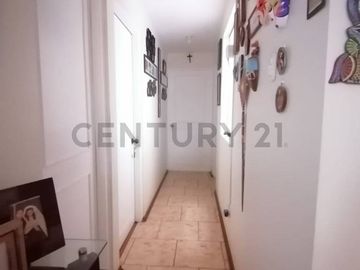 ¡Oportunidad única en La Perla, límite con San Miguel!