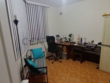 ¡Oportunidad única en La Perla, límite con San Miguel!
