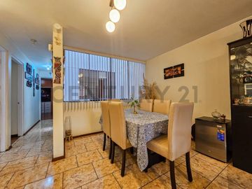 ¡Oportunidad única en La Perla, límite con San Miguel!