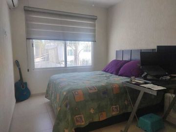 CASA EN VENTA EN FRACC. MONTERREAL