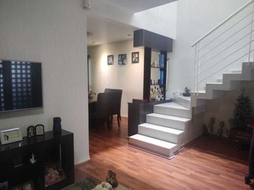 CASA EN VENTA EN FRACC. MONTERREAL