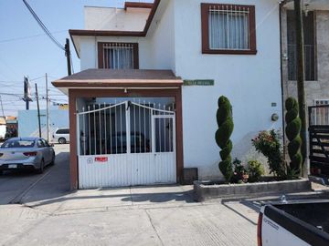 CASA EN VENTA COL. VILLAS DEL AJUSCO.
