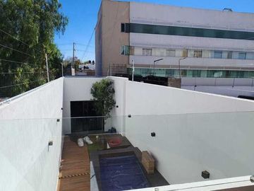 CASA EN VENTA EN BARRIO DE TEQUISQUIAPAN