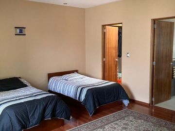 CASA EN VENTA, EN FRACC. SIERRA AZUL