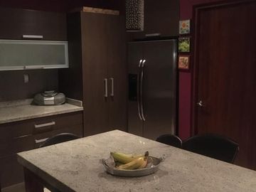 CASA EN VENTA, EN FRACC. SIERRA AZUL