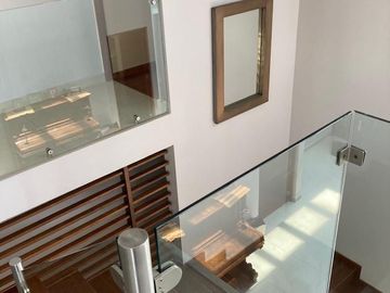 CASA EN VENTA, EN FRACC. SIERRA AZUL