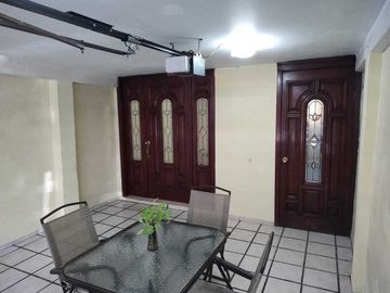 CASA EN VENTA EN FRACC. PROVIDENCIA.