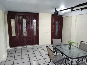 CASA EN VENTA EN FRACC. PROVIDENCIA.