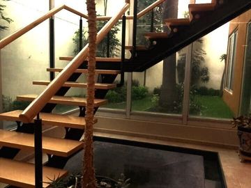 CASA EN VENTA EN LOMAS DEL TEC.