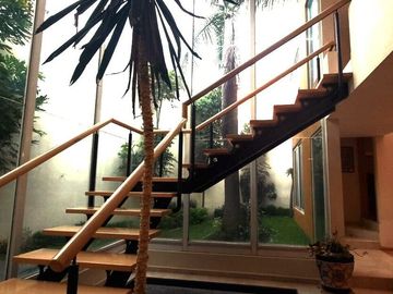 CASA EN VENTA EN LOMAS DEL TEC.