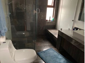 CASA EN VENTA EN PEDREGAL 2