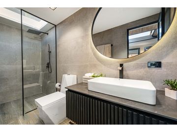 Copia de VENTA PENTHOUSE en el POBLADO con terraza, jacuzzi con vista Medelliin