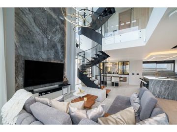 Copia de VENTA PENTHOUSE en el POBLADO con terraza, jacuzzi con vista Medelliin