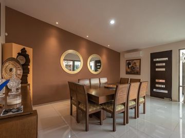 En Venta Residencia - Casa De Lujo En Fracc. CAMPESTRE, Merida