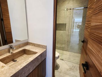 Casa en Venta en Club de Golf Altozano