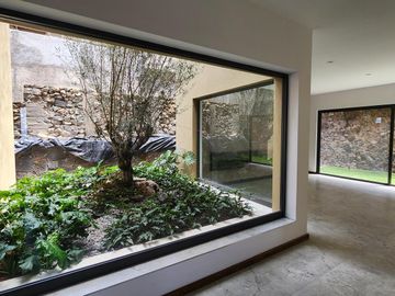 Casa en Venta en Club de Golf Altozano